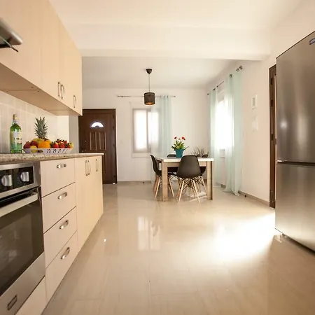 Holiday home Dafni, 20 *